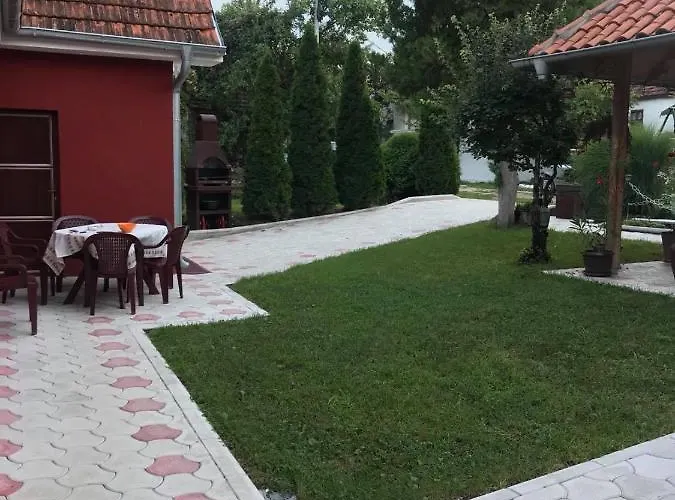 Ivana 2 * سوكو بانيا